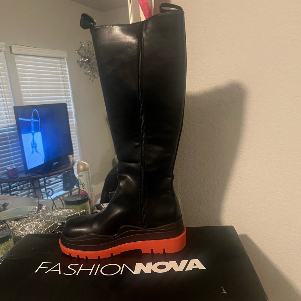 Never worn
